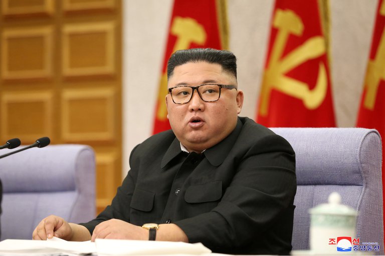 Grupo represor de Kim Jong Un entró a la casa de un adolescente y se lo llevó preso… ¡Justo cuando veía pornografía!