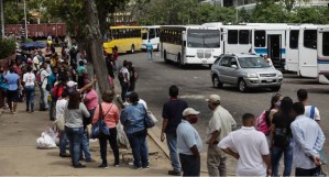 Interrupción del suministro de gasoil paraliza al transporte público en Ciudad Guayana