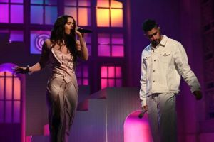 Rosalía y Bad Bunny revolucionaron el “Saturday Night Live” cantando en español