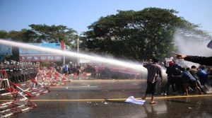 La ONU condena el uso de la fuerza contra los manifestantes en Birmania