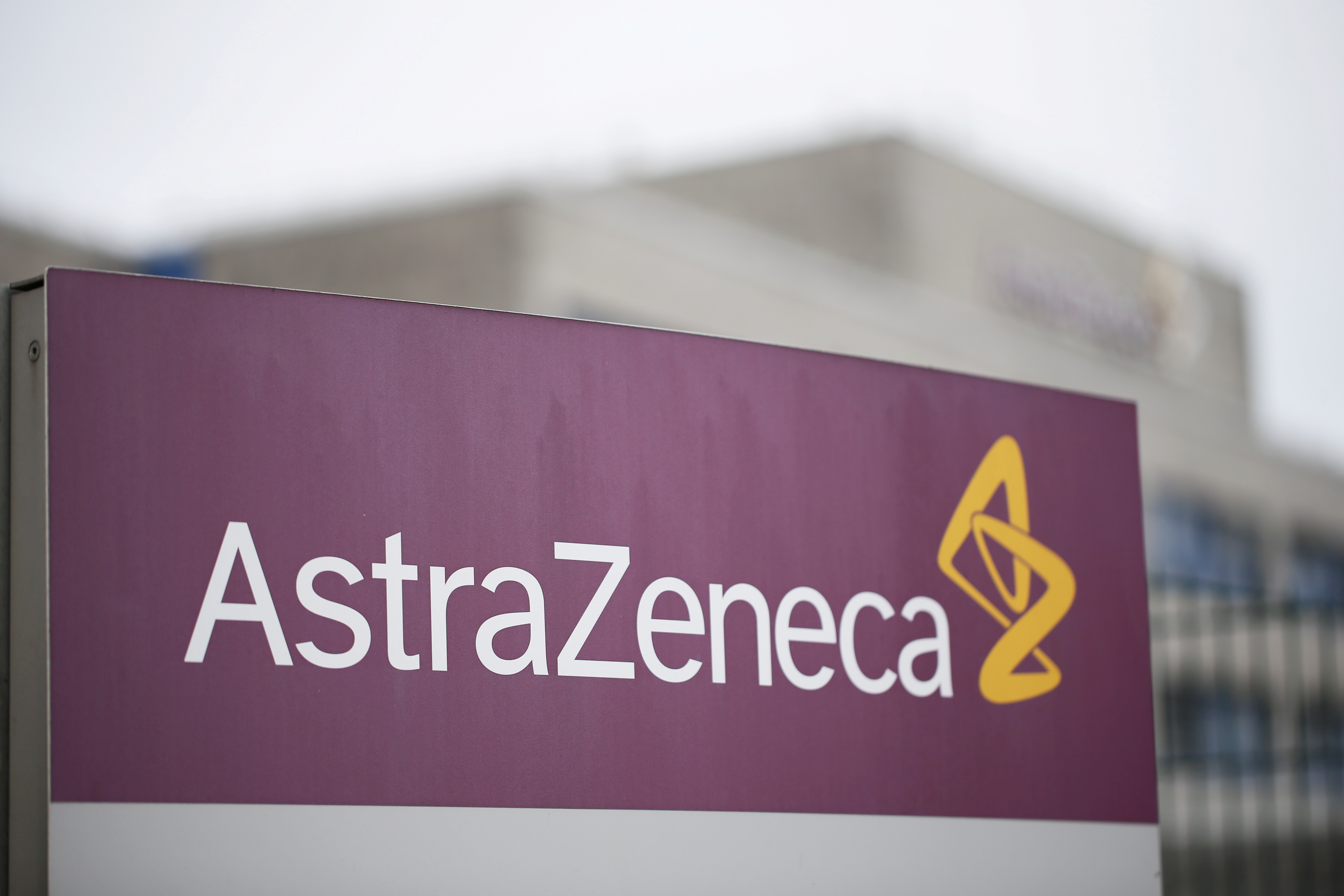 OPS recomendó seguir aplicando las vacunas de AstraZeneca