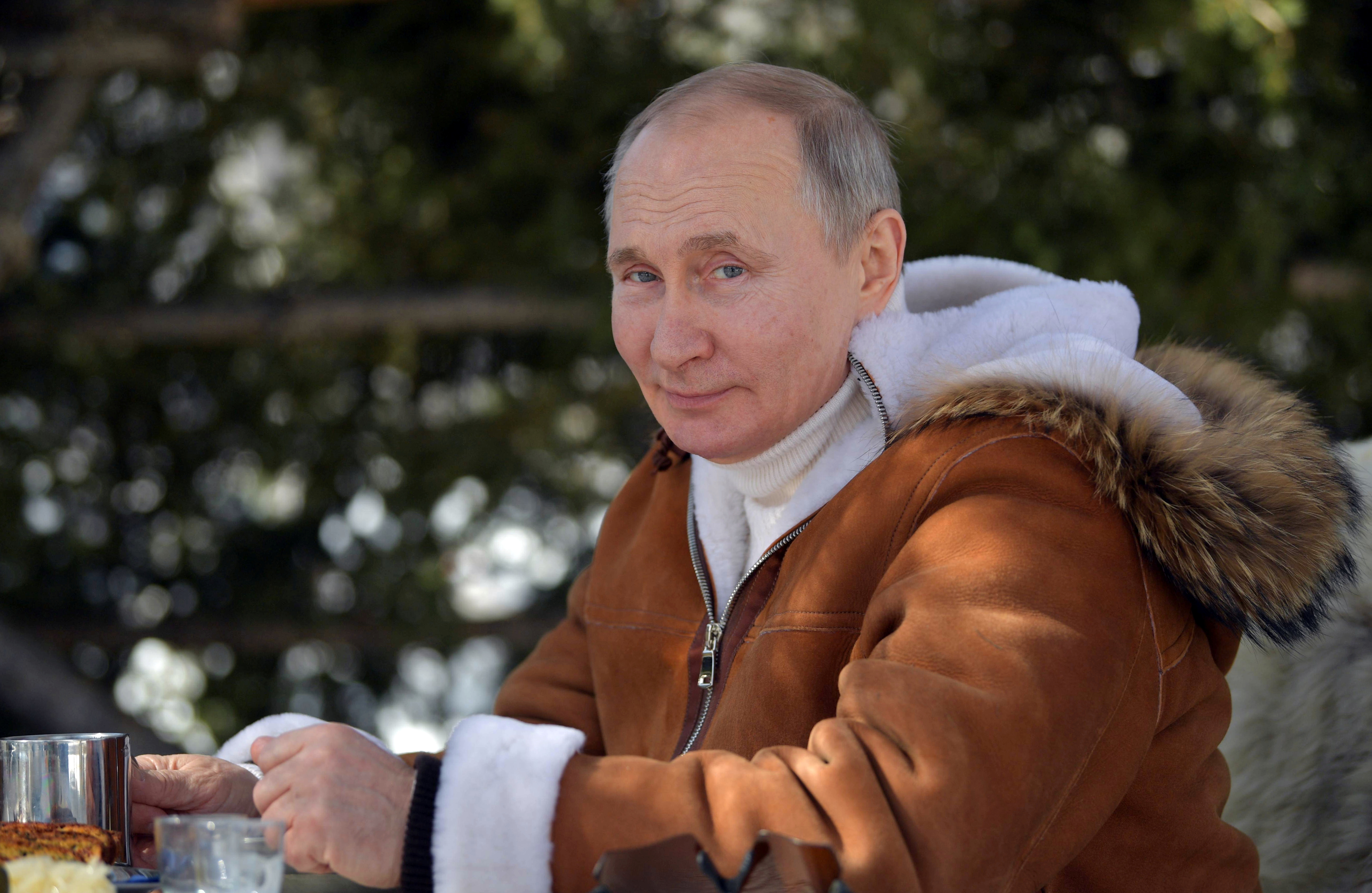 Nombre de vacuna que recibirá Vladimir Putin se mantendrá en secreto