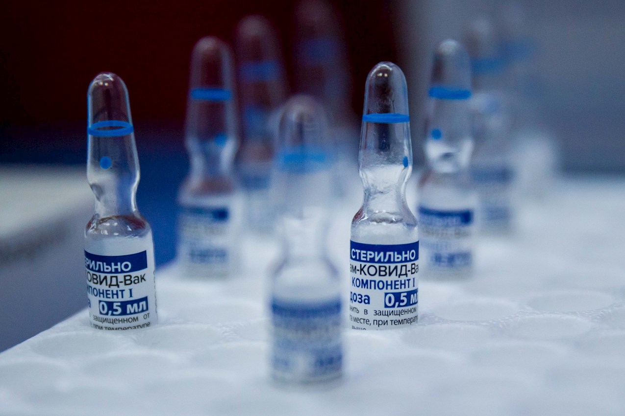 Rusia desarrolla tecnología para “actualizar” sus vacunas contra el coronavirus en dos días