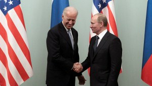 EEUU y Rusia preparan el camino para la cumbre entre Biden y Putin