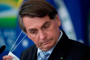 Bolsonaro crea comité de crisis contra el coronavirus