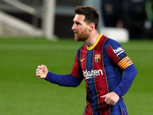 Problemas que impiden al Barcelona contratar a Messi por más de que acepte jugar gratis