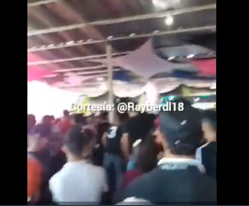 Fiestas clandestinas se apoderan de Catia pese a aumento de casos por Covid-19 (VIDEO)