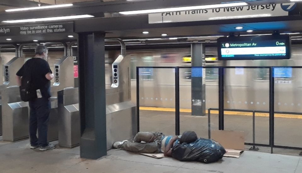 Hombre murió apuñalado en estación del Metro de Nueva York