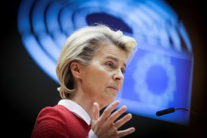 Von der Leyen está “convencida” de que la UE superará el “desafío” en Ucrania