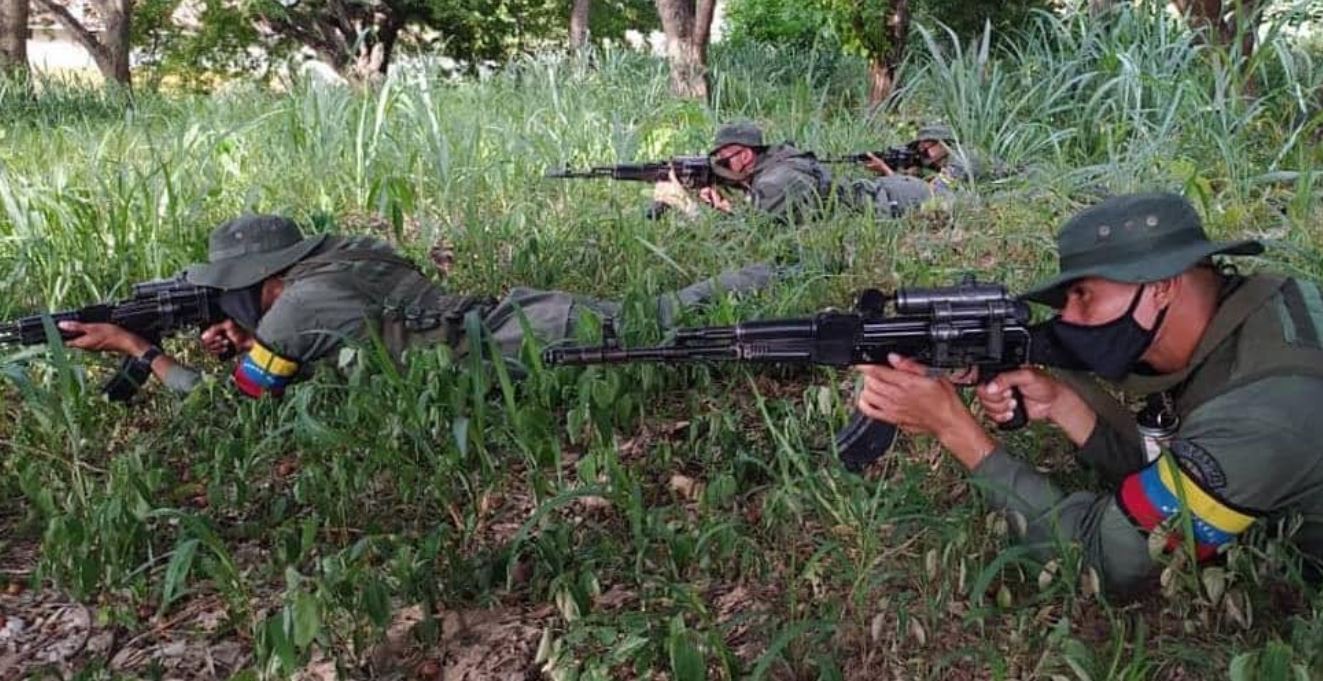 Subió a 16 la cifra de militares venezolanos muertos en choques con la guerrilla en Apure