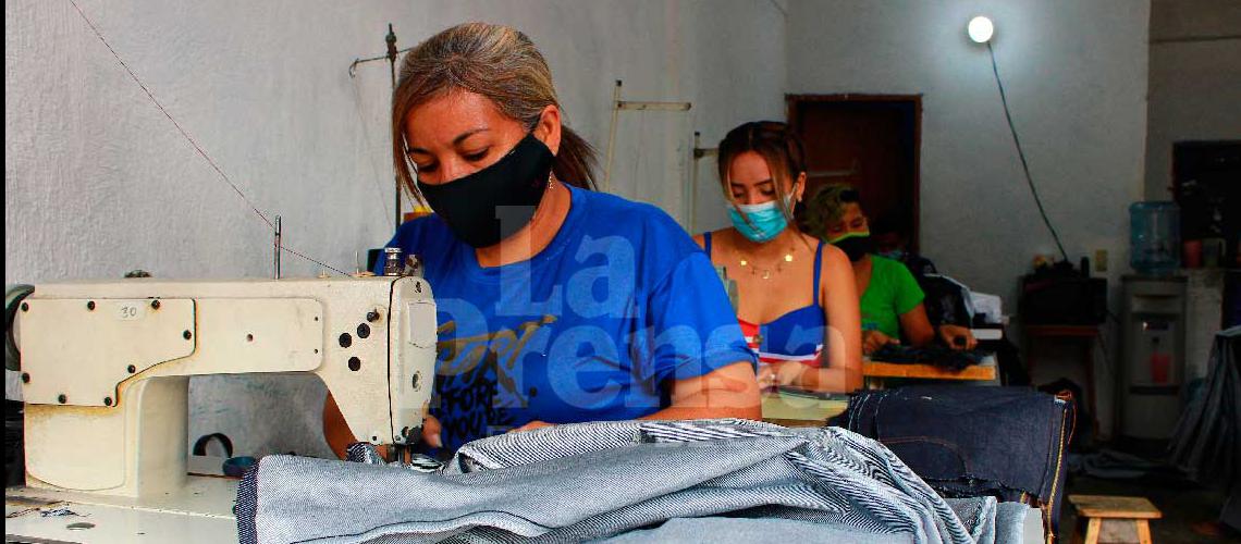 Escasez de materia prima y pandemia golpea al sector textil