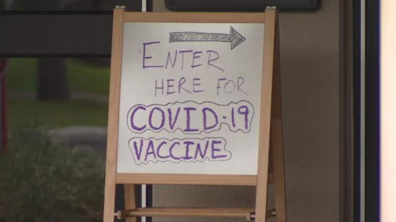 Padres de Orange están ansiosos por vacunar a sus hijos contra el Covid-19