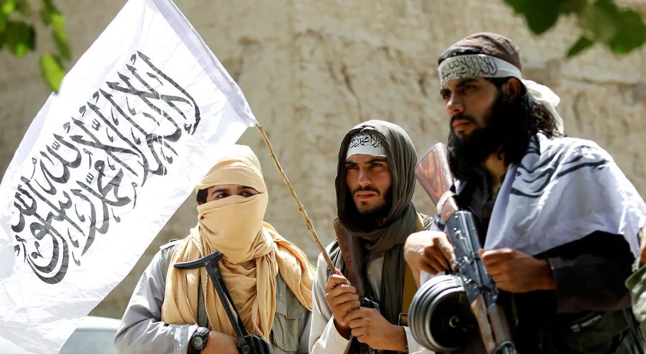 Talibanes advierten que no tolerarán bases de EEUU en países vecinos