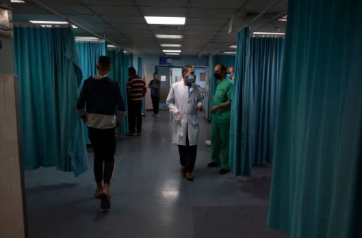 Hospitales de Gaza, colapsados por el coronavirus y heridos en los bombardeos (Fotos)