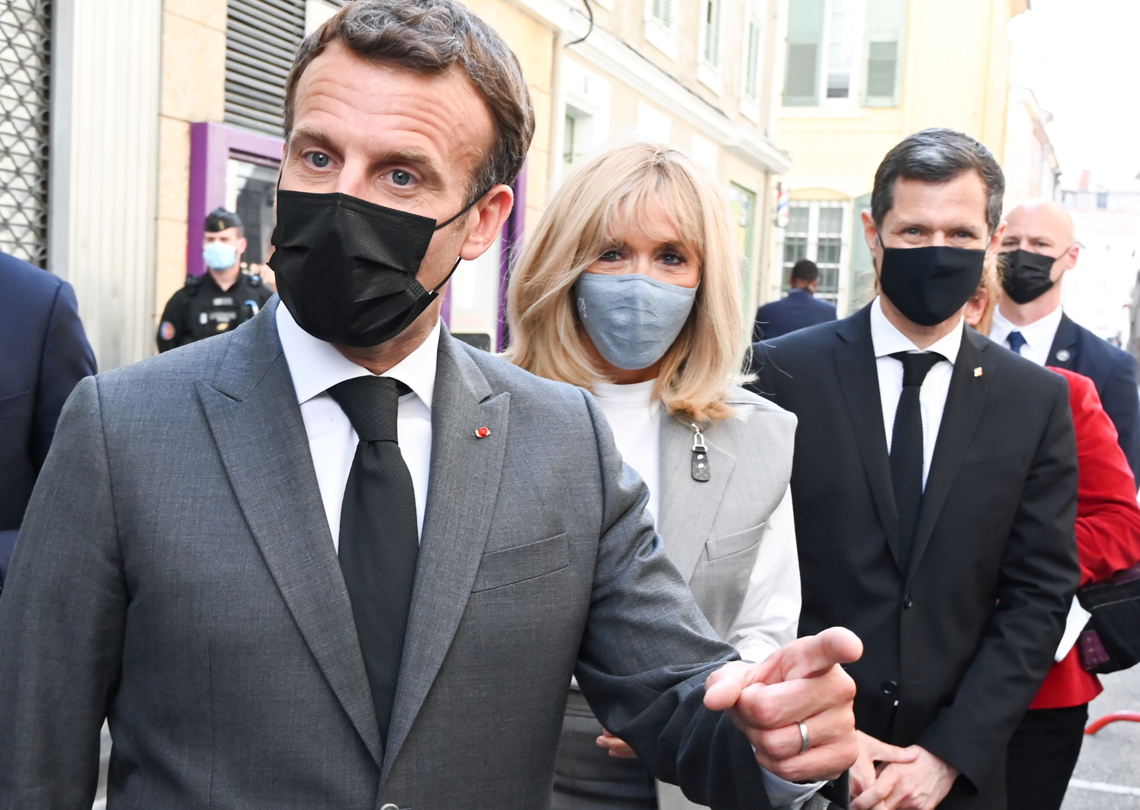 Brigitte Macron denunciará a los que digan que antes era un hombre