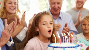 Cumpleaños infantiles en lugares cerrados tienen alto riesgo de contagio de Covid-19