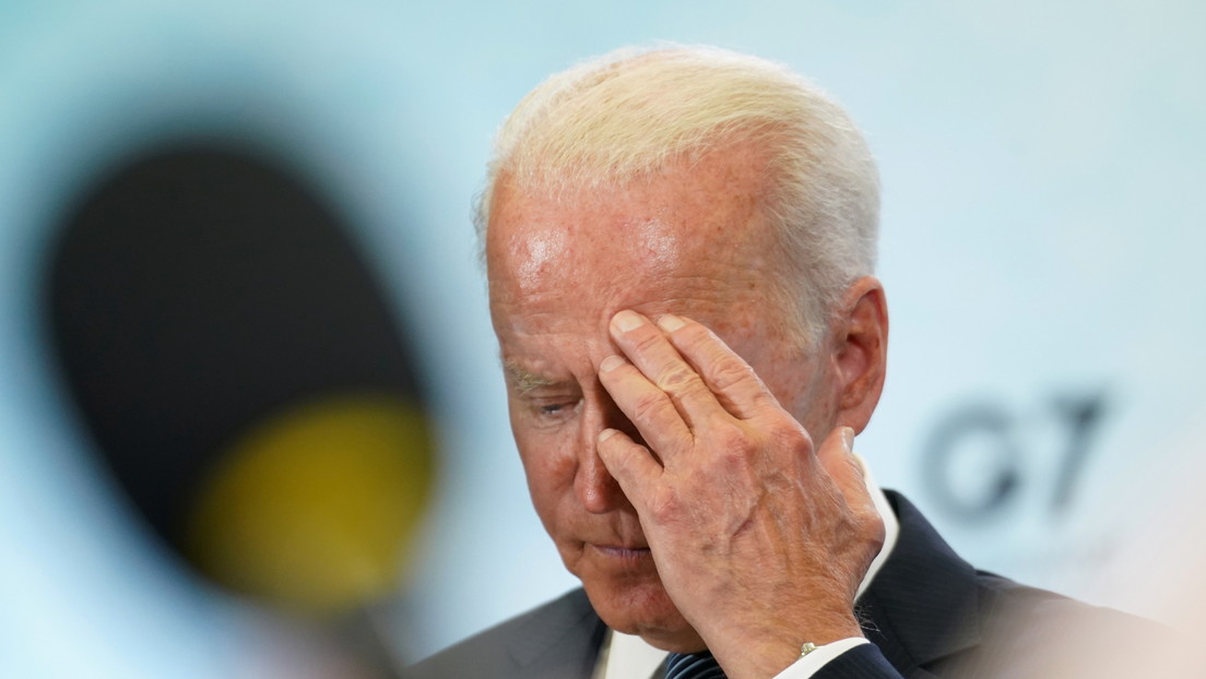 ¡Insólito! Biden se perdió en una cafetería durante la cumbre del G7 (Video)