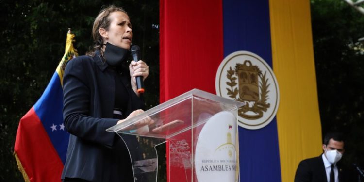 Manuela Bolívar: Los venezolanos tenemos derecho a acceder a la vacuna sin discriminación