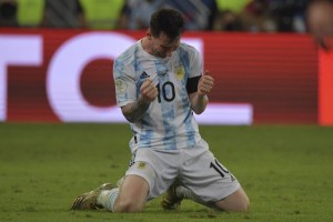 Messi ganó su primer título con Argentina tras un duelo mágico contra Neymar
