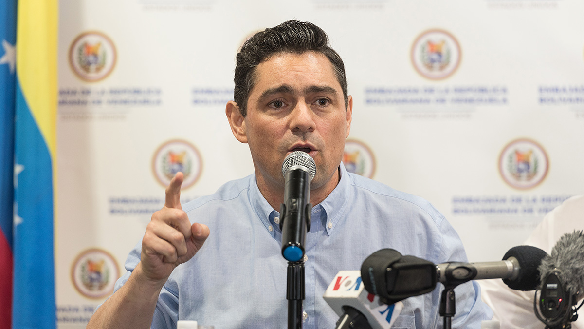Vecchio insta a los venezolanos en EEUU a aplicar el TPS y agradece extensión del plazo hasta septiembre de 2022
