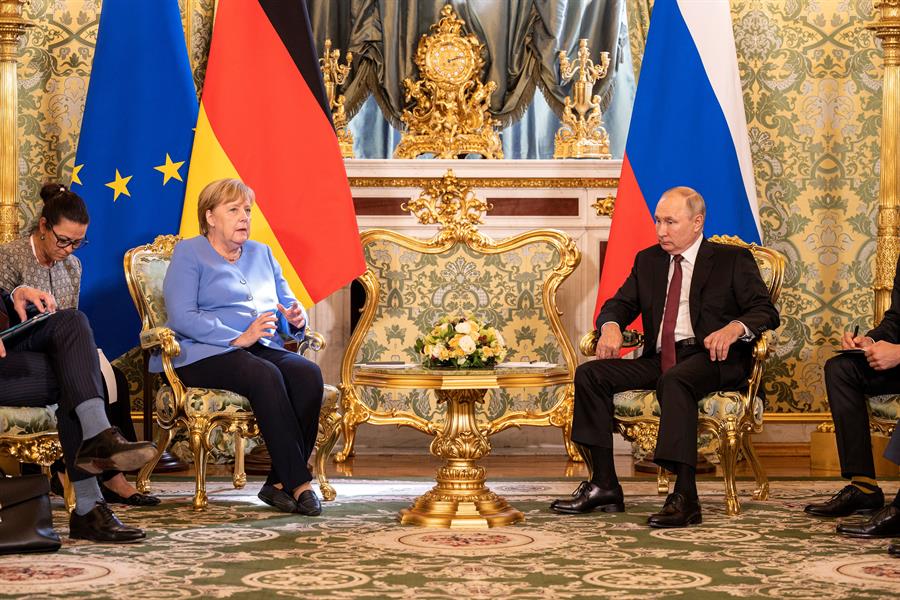 Angela Merkel reconoció sus diferencias con Putin y le pidió la liberación de Navalny