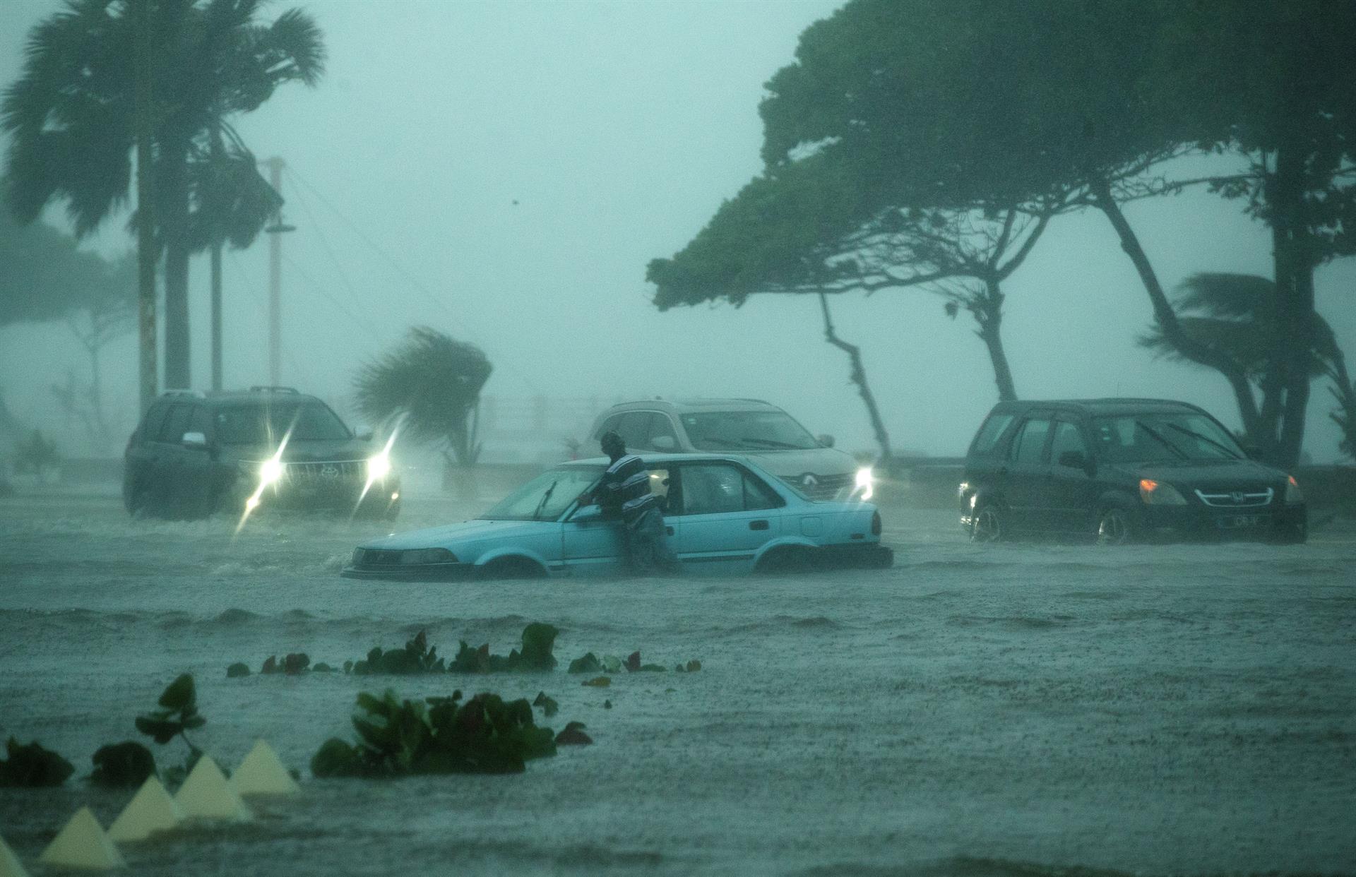 La tormenta tropical Fred deja a miles de personas sin agua y sin electricidad en Dominicana