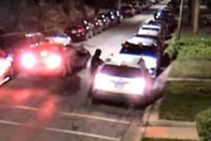 Espantoso crimen conmocionó a Chicago: Mujer de 70 años fue asesinada a tiros dentro de su carro (VIDEO)