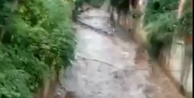 Alerta en Naiguatá por crecida del río tras fuertes precipitaciones este #23Ago (Video)