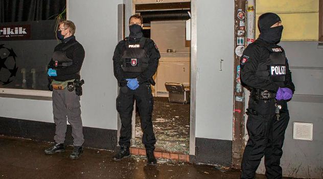 Presunto narco alemán se durmió con el celular en la mano y llamó por error a la policía