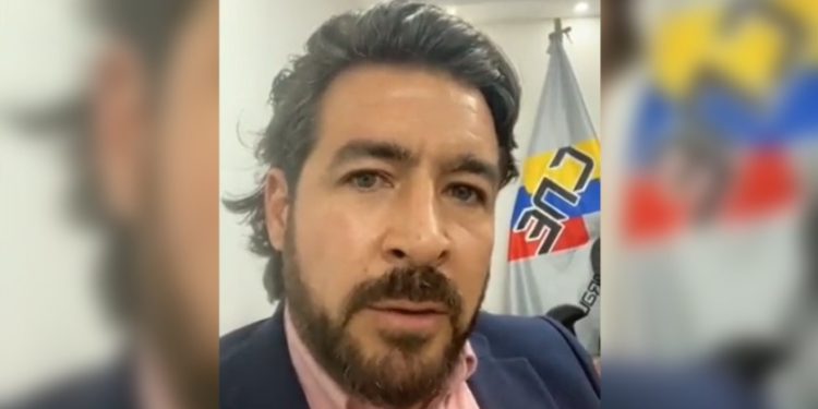Daniel Ceballos declinó su candidatura a la contienda electoral
