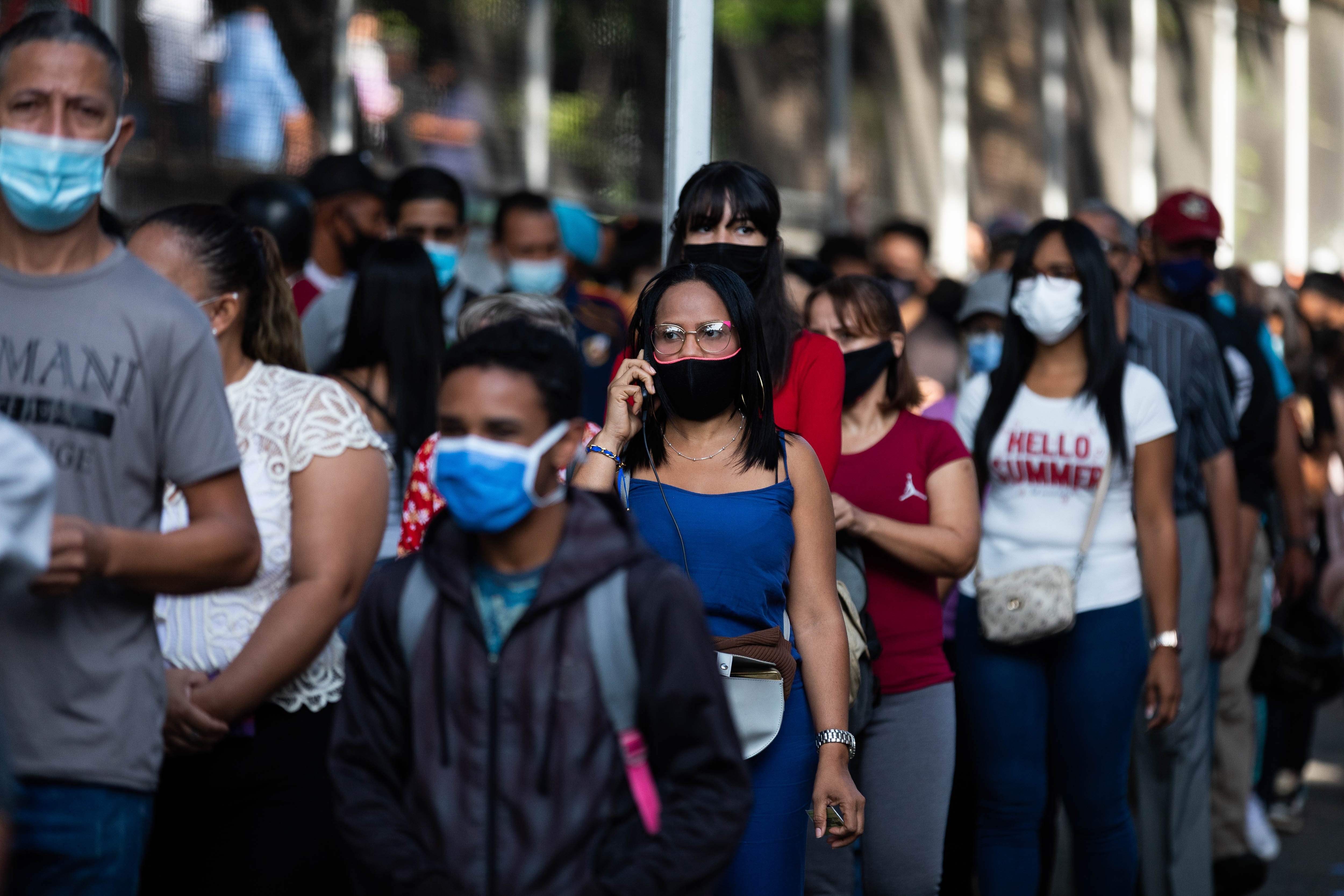 Chavismo reportó poco más de 800 nuevos contagios por Covid-19 en el país