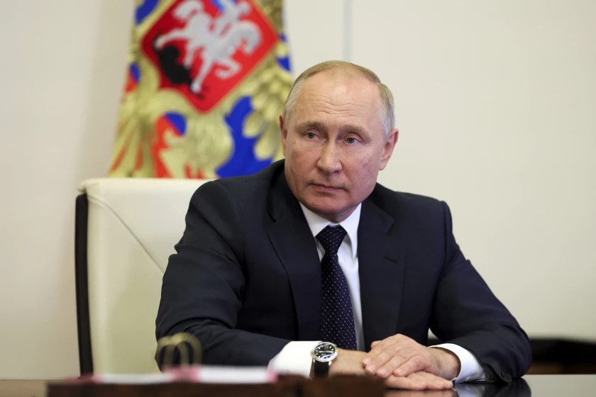 Rusia suspendió su representación en la Otan