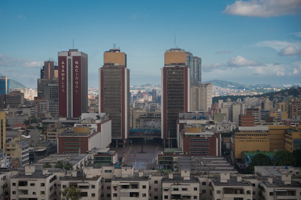 La Caracas del disimulo, entre regeneración urbana y desigualdades