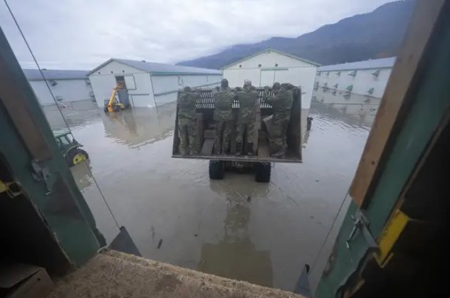 Al menos cuatro muertos tras deslizamiento de tierra en Canadá