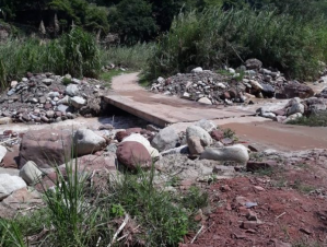 Productores de Táchira se ven afectados ante la ineficiencia del régimen para culminar obras públicas