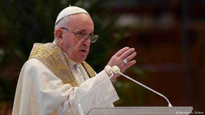 El papa Francisco pide que las tensiones en Ucrania se resuelvan con diálogo