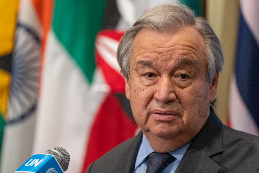 Jefe de la ONU pide en Moscú un cese el fuego en Ucrania “lo antes posible”