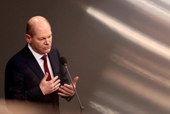 Olaf Scholz llegó a Ucrania para intentar desescalar la crisis y evitar una invasión rusa