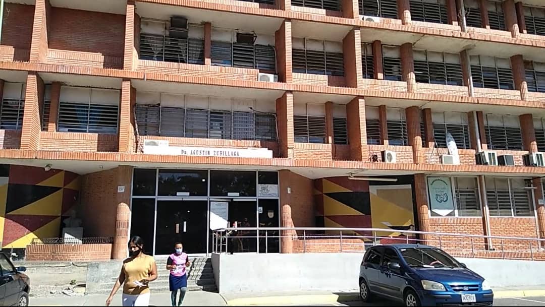 En peligro quimioterapias de niños con cáncer por falta de dextrosa en Hospital Pediátrico de Barquisimeto