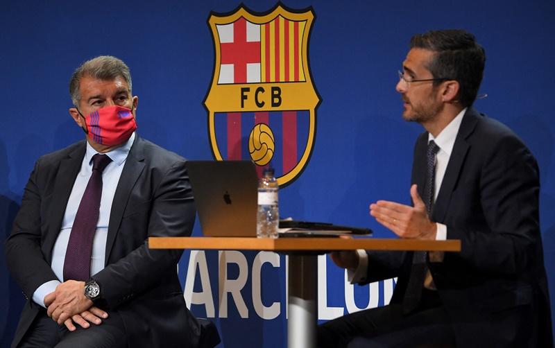 El Barcelona ve “conductas delictivas gravísimas” en la gestión de su anterior dirección