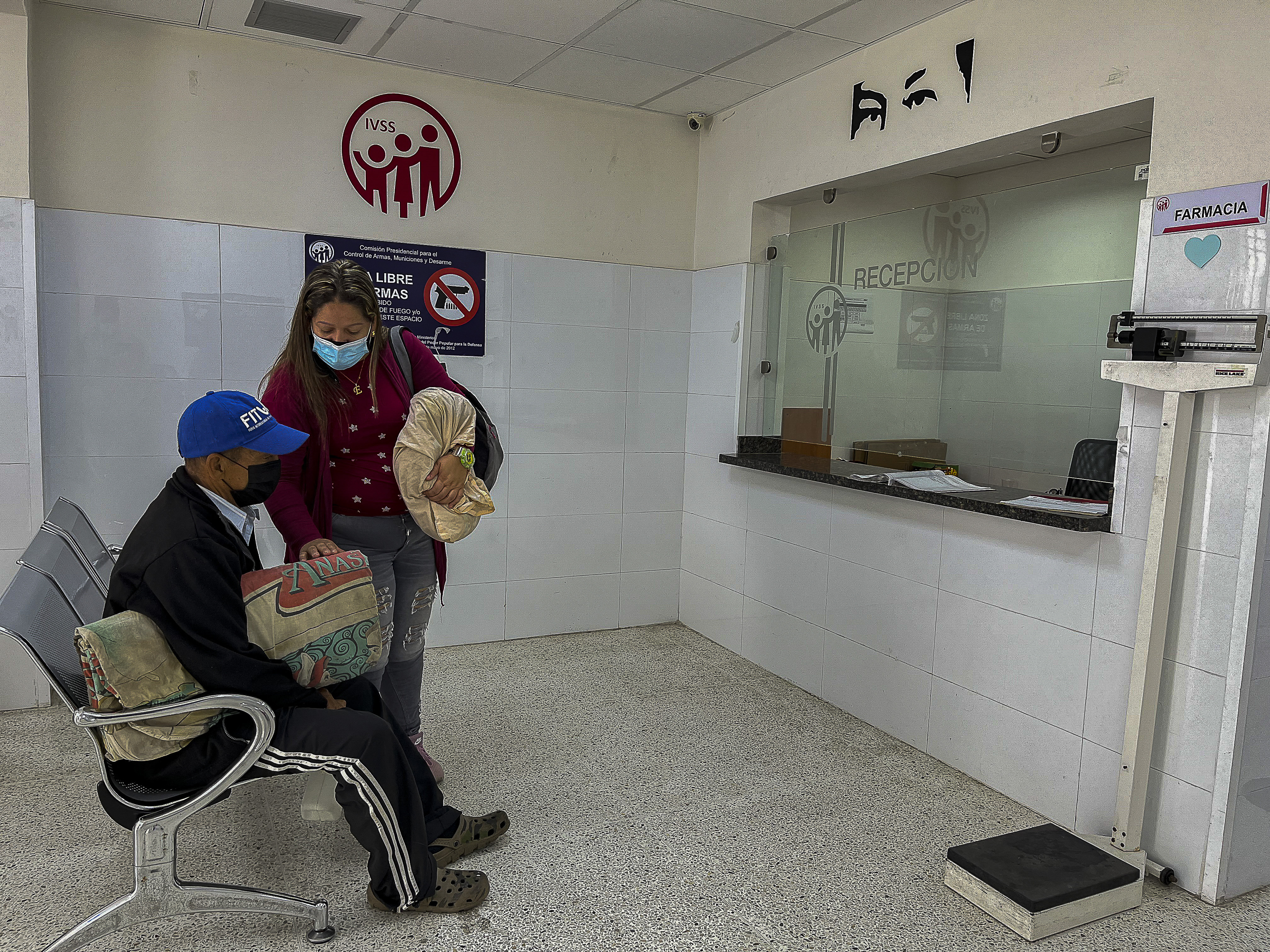 Centros de salud en Venezuela sin insumos para atender emergencias