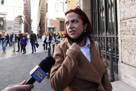 Quién es Laura Granato, la parlamentaria italiana que ve a Putin como “un salvador”