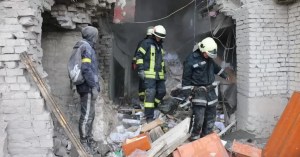 Derribado avión que lanzó bombas a edificación en el que murieron 8 personas