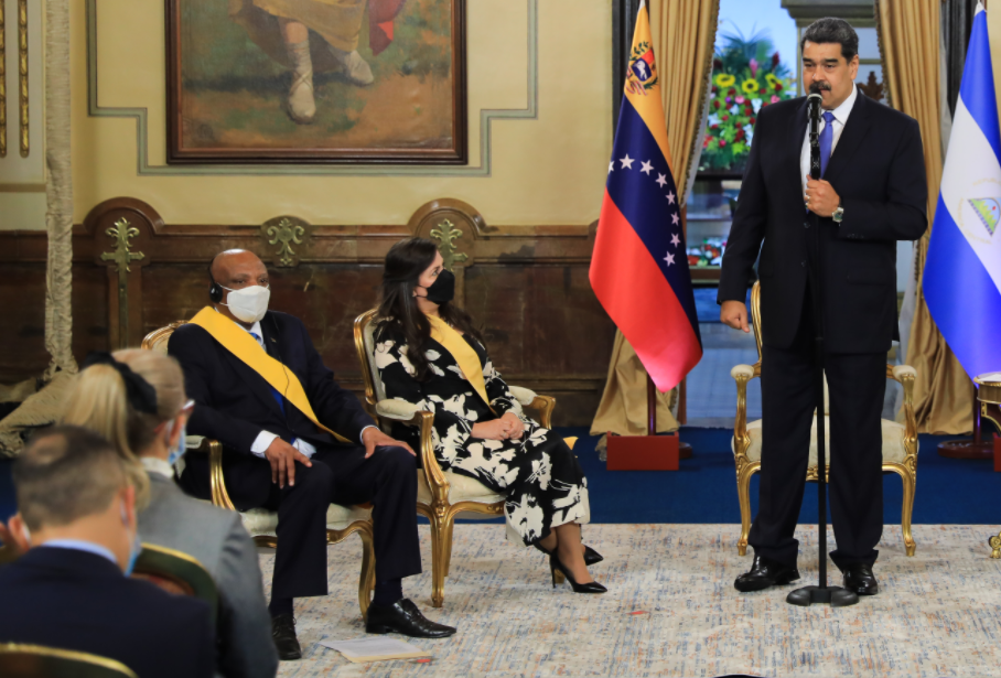 Maduro saludó marcha de complacientes diplomáticos de Nicaragua y Sudáfrica