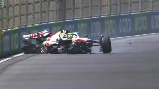 El terrible accidente de Mick Schumacher en la clasificación del GP de Arabia Saudita (VIDEO)