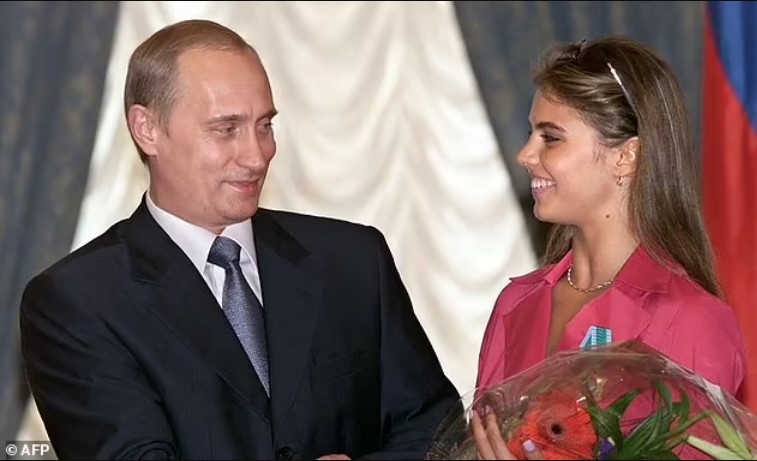 El motivo por el que Alina Kabaeva, la supuesta amante de Putin, no ha sido sancionada por la invasión a Ucrania