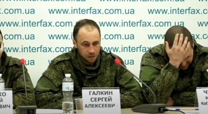 Soldados rusos rompen en llanto al confesar que le ordenaron matar a niños en Ucrania