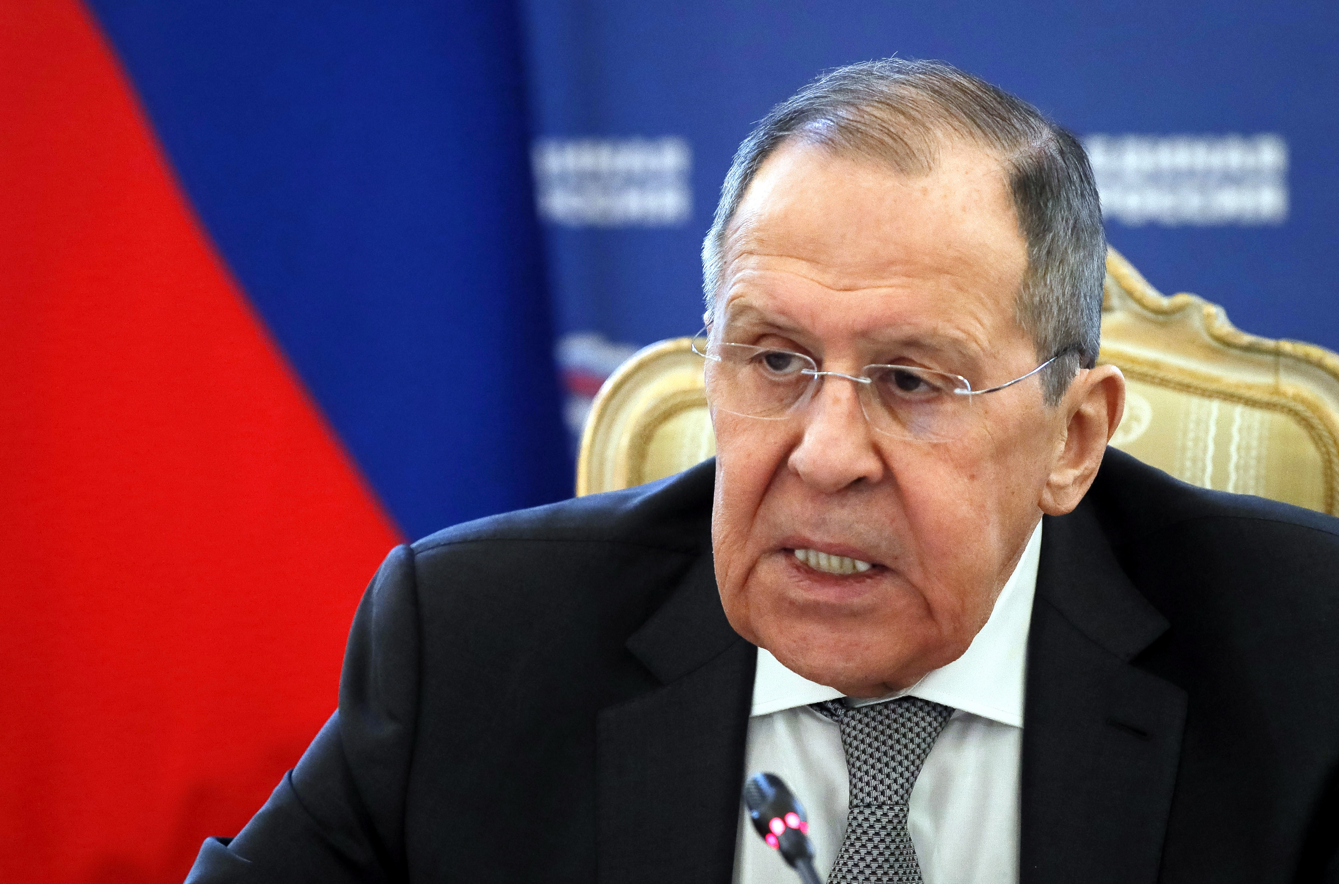 Lavrov victimiza a Rusia y afirma que EEUU “emula la táctica de Hitler”