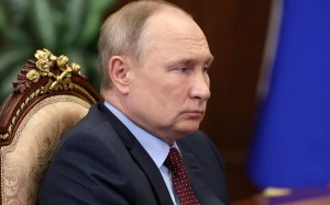 Nuevos reportes de inteligencia aseguran que los médicos le pronosticaron a Putin tres años de vida