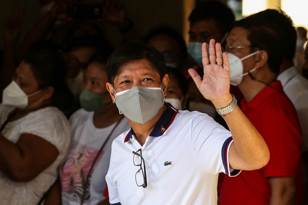 Marcos anuncia que no reincorpora a Filipinas a la Corte Penal Internacional